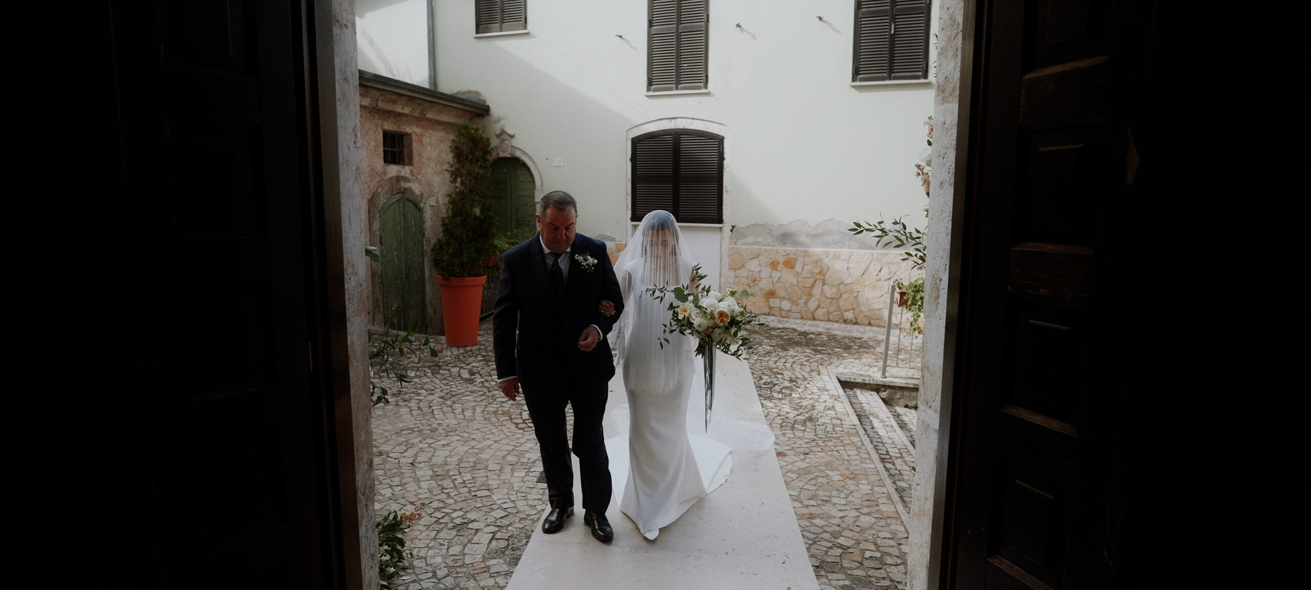 || James and Monica || Destination wedding in Picinisco